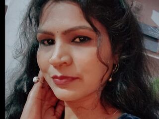 camgirl playing with dildo Jhilmil
