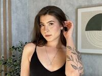 camgirl playing with dildo JudyMoor