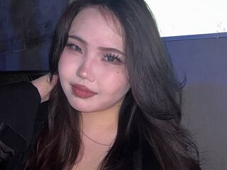 naked camgirl KeraHain