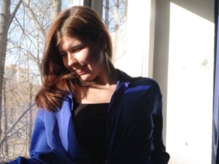 cam girl masturbating with dildo KourtneyEsshaki
