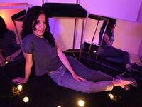 cam strip tease KyaraLux