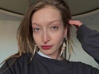 naked girl with webcam masturbating with vibrator LaylaMoores