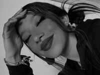 sex chat LiaThom