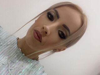 naked cam girl LillySun