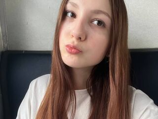 camgirl masturbating with vibrator LinaSkatel
