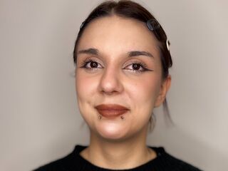 girl chat LoniFessel