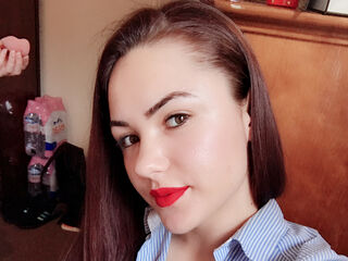 cam girl playing with dildo LunaTokio
