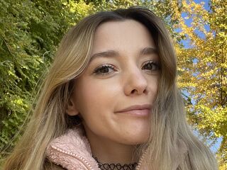 hot naked cam girl LunariaVelvet