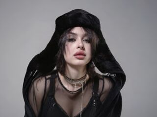 naked MahaliaNeher