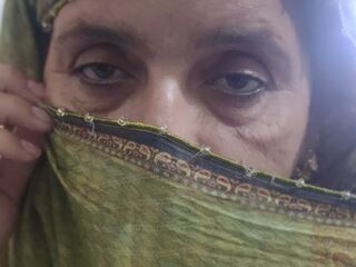 hot girl live webcam MahiKimi