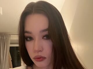 cam girl playing with sextoy MarinaNice