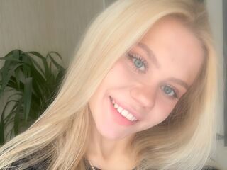naked girl with live cam fingering MarlenaBalceiro