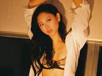 camgirl fingering shaved pussy MaryjoWaymire