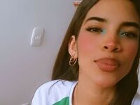 topless camgirl MeliSanders
