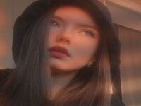 hardcore live show MilaLyra