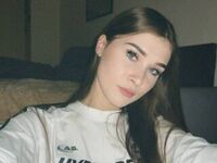 naked girl with webcam masturbating with dildo MimiRocci