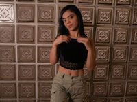 nude webcam girl photo MirandaPetite