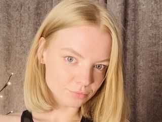 hot naked cam girl MoiraBaumgartel