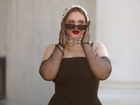 naughty cam girl masturbating with dildo MonicaVivaldi