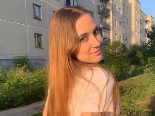 girl chat room NatashaBoom