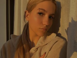 fingering camgirl NicoleOrtiz