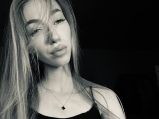 naked webcam girl video NikkiTenerovich