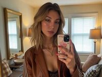 masturbating camgirl PandoraZavasky