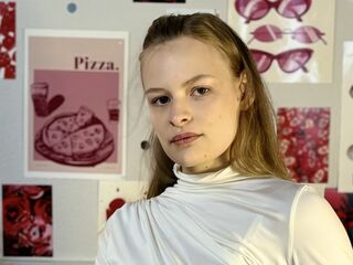 camgirl sex picture RaeannCeronsky