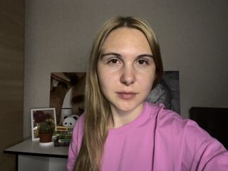 camgirl chat room RamonaPanah