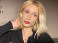 naked girl with live cam RemiVell