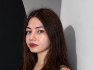 beautiful girl cam RoselynSvatek