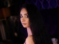 cam girl fingering pussy SaraJanee
