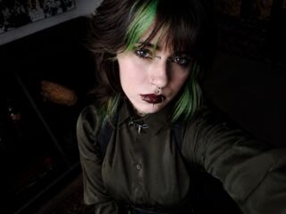 hot strip tease cam ShadowBelle