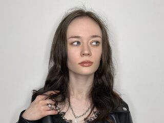 hot naked camgirl TenishaSeebold