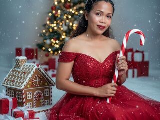 girl topless TrixieSaisem