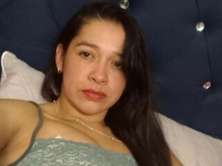 adult cam VictoriaCruzL