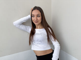 girl fingering shaved pussy VitaLeiz