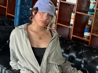 free adult cam WillowJones