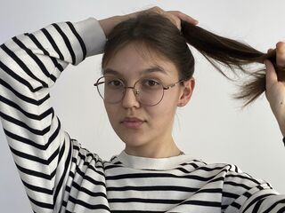 fingering cam slut WondaTon