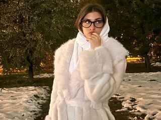 sexy webcam girl YukoHazer
