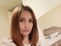 camgirl showing tits lunaIna
